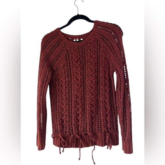 Rust Cable Knit Sweater Women’s Medium | Textured Knit Pullover with Ties - Picture 2 of 3
